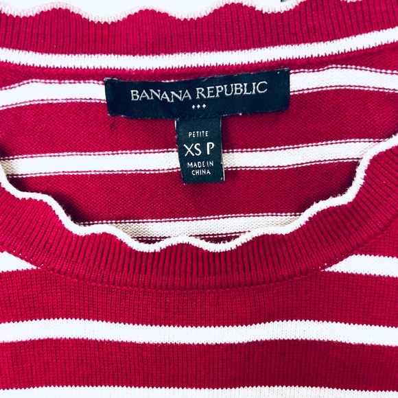 Banana Republic Scallop Sweater - XSP - Picture 2 of 6